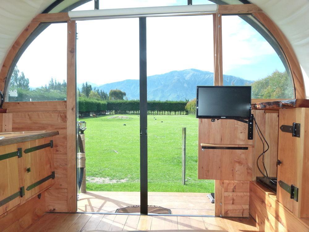 Wacky Stays - Unique Farm-Stay Glamping Rentals, Free Animal Feeding Tours Kaikoura Luaran gambar