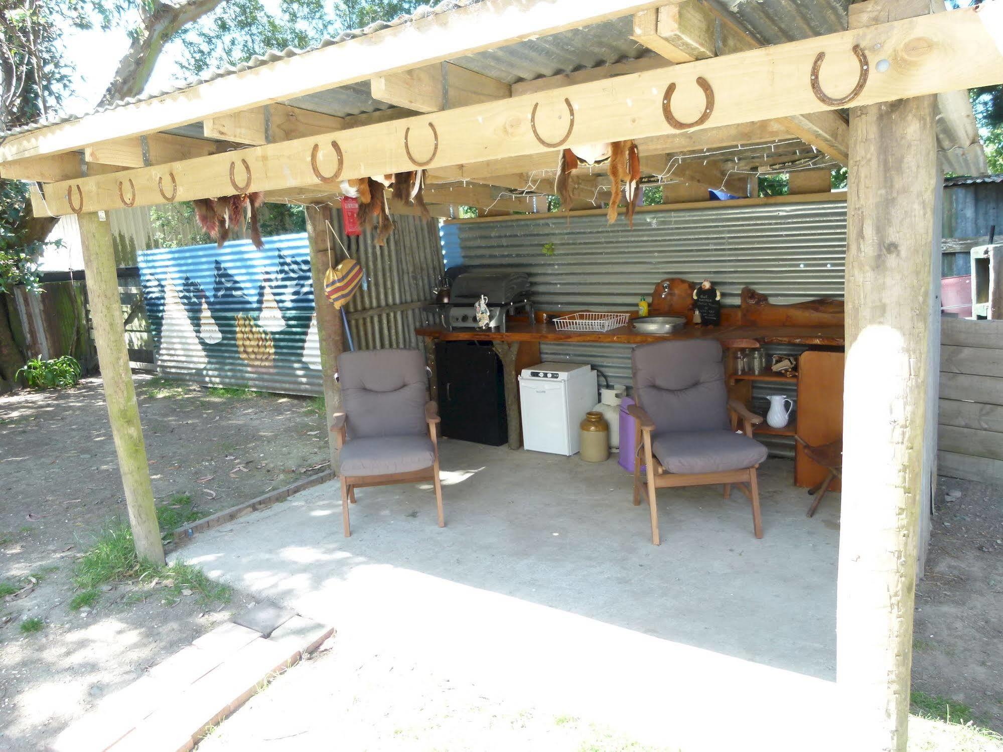 Wacky Stays - Unique Farm-Stay Glamping Rentals, Free Animal Feeding Tours Kaikoura Luaran gambar